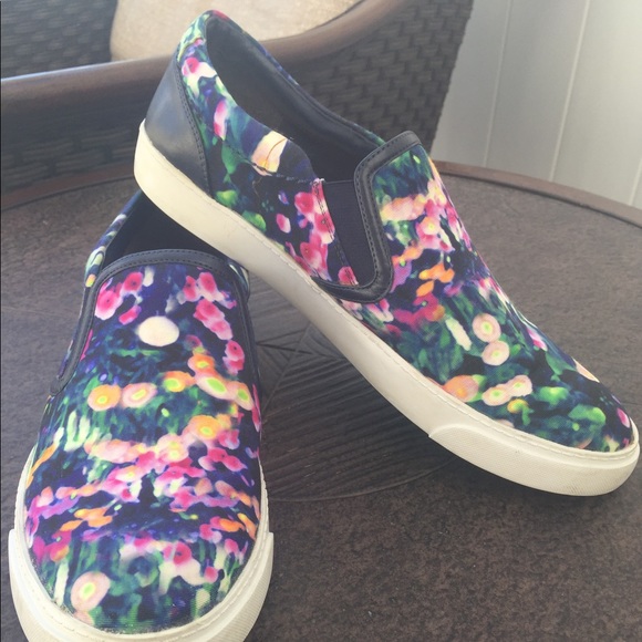 Colorful sneakers by Clarks - Picture 2 of 8